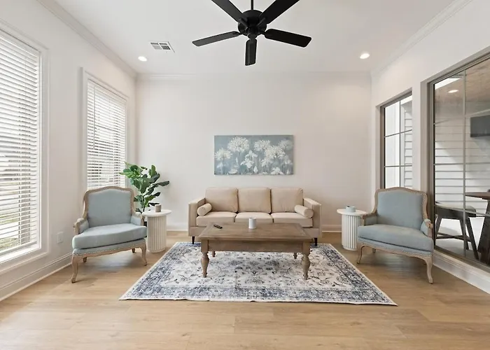 New House King Beds Garage Patio Luxury Appartement