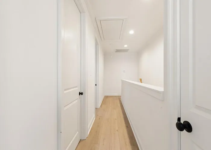 Appartement New House King Beds Garage Patio Luxury *